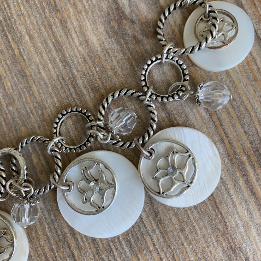 🌷 very cute necklace🌷